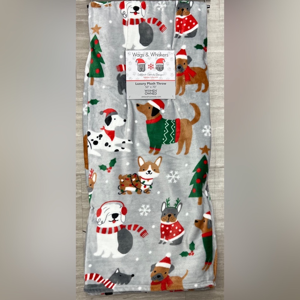 Wags & Whiskers Christmas Dogs Sweater Plush Throw Blanket 50x70 NEW